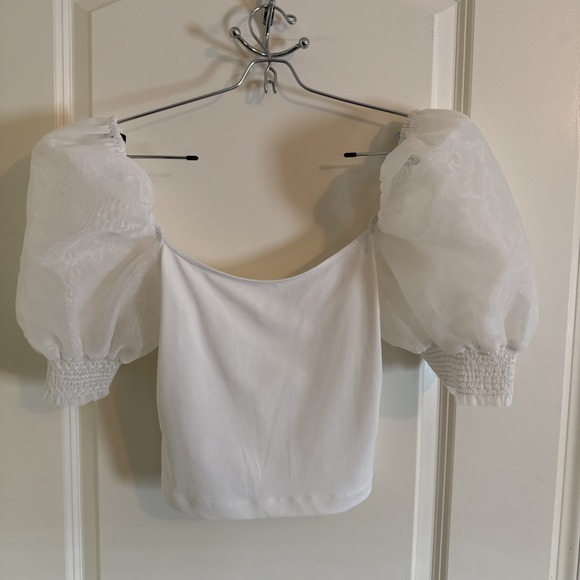 Alice + Olivia Tops - Alice + Olivia Eliana Puff-Sleeve Crop Top medium party white coquette feminine